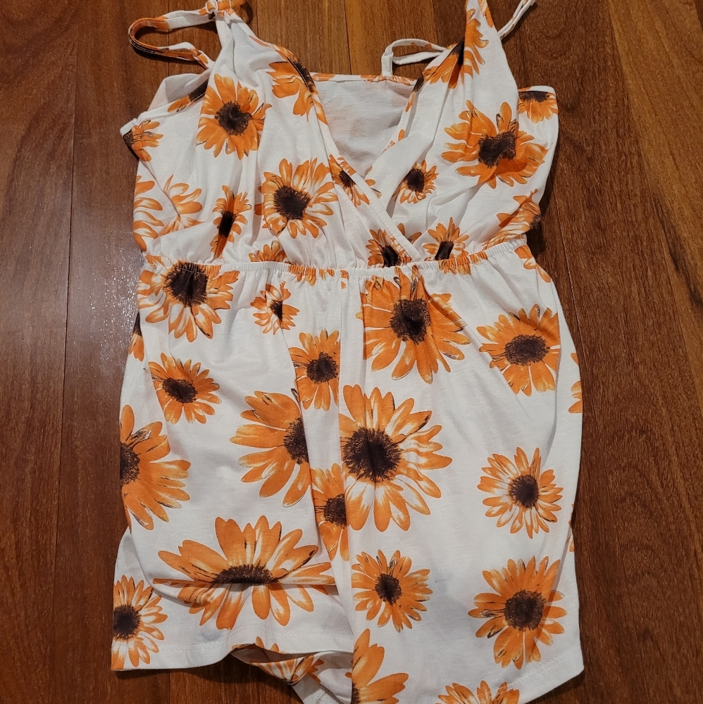 CLOSET CLEAROUT NWOT Sunflower Romper